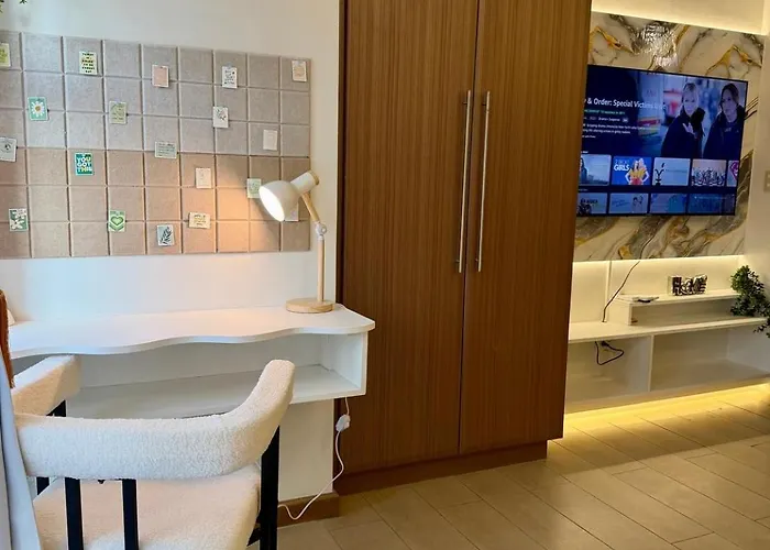 Modern Luxe | Near Venice Grand Canal Manila